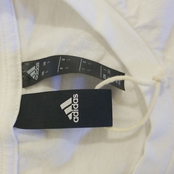 White Adidas t-shirt - Picture 3 of 4